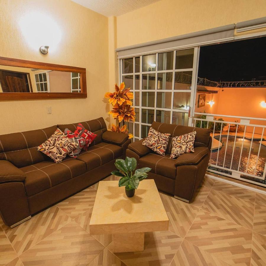 Primavera Suites Zihuatanejo Buitenkant foto