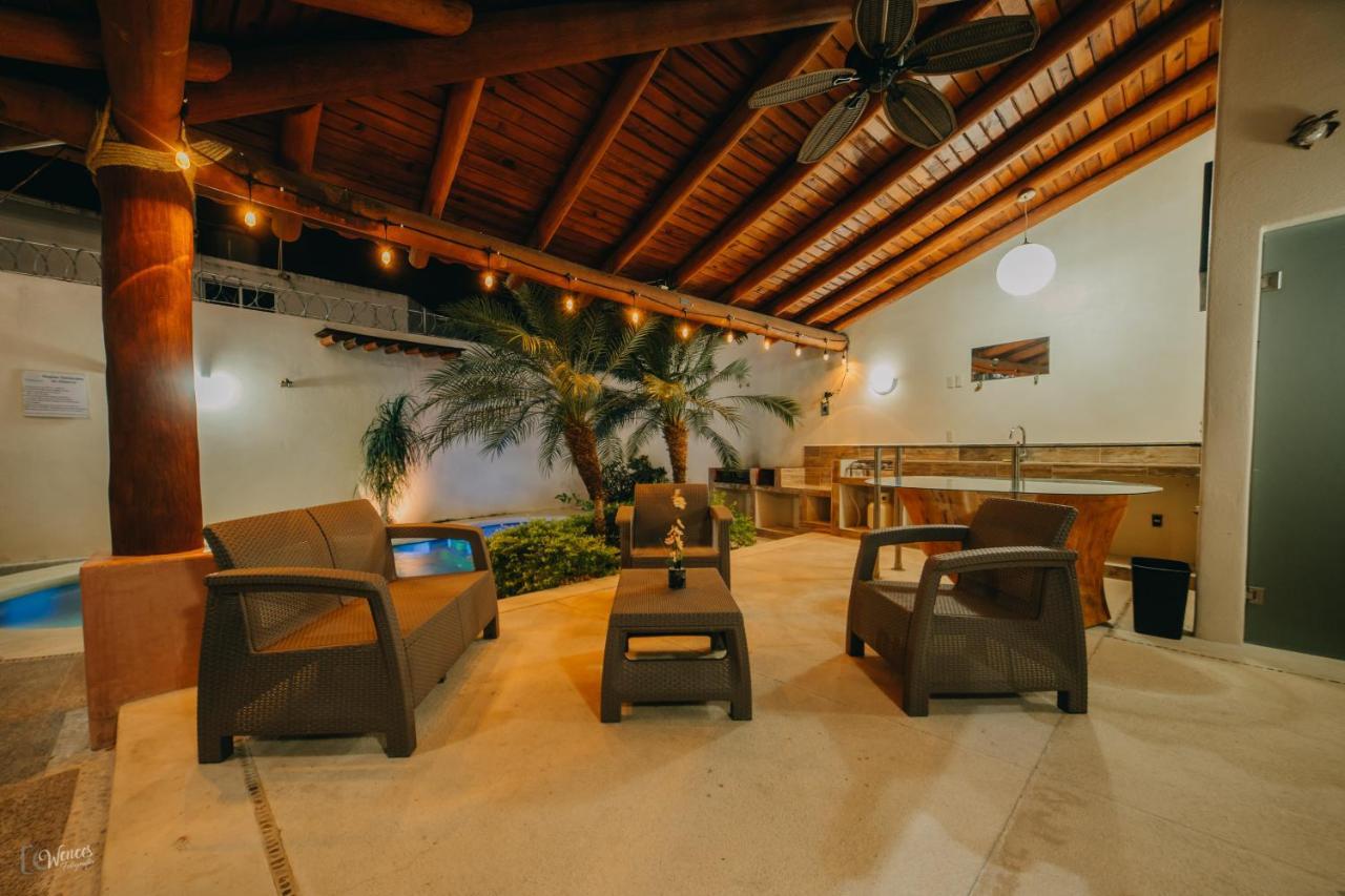 Primavera Suites Zihuatanejo Buitenkant foto